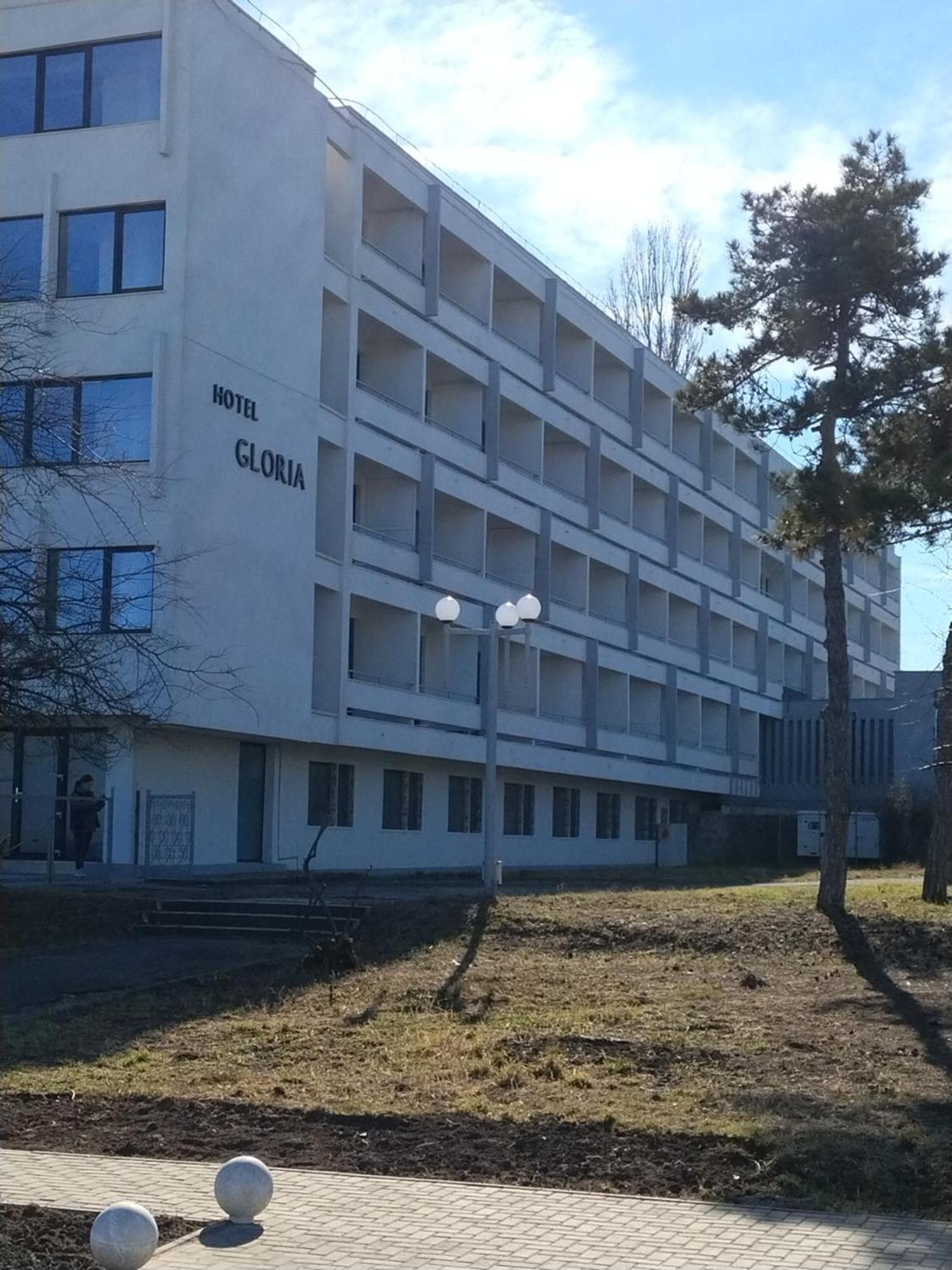 Hotel Gloria Ефорие Суд Екстериор снимка
